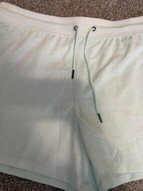 Womens 1x Nice West Pull On shorts